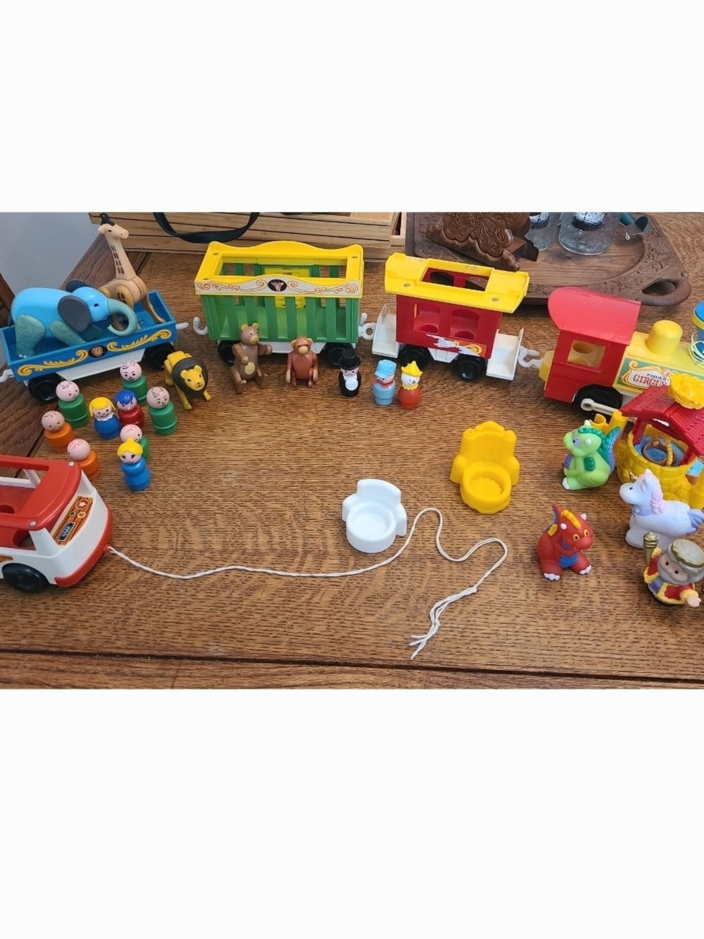 Vintage Fisher-Price Colorful Pull-Along Train and Animal Figures - Multicolor